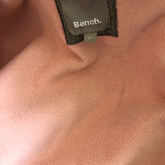 Bench light jacket with hood - Picture 5 of 7